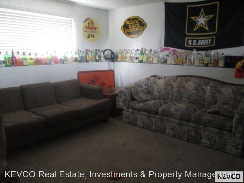 1921 Mcallister Ct - Photo 2 of 11