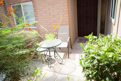 409 E. Colgate Dr. - Photo 3 of 16