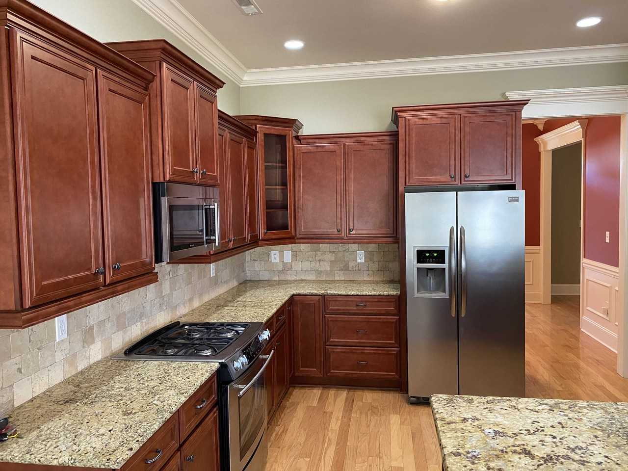 1116 Pegasus Dr Nw - Photo 2 of 10