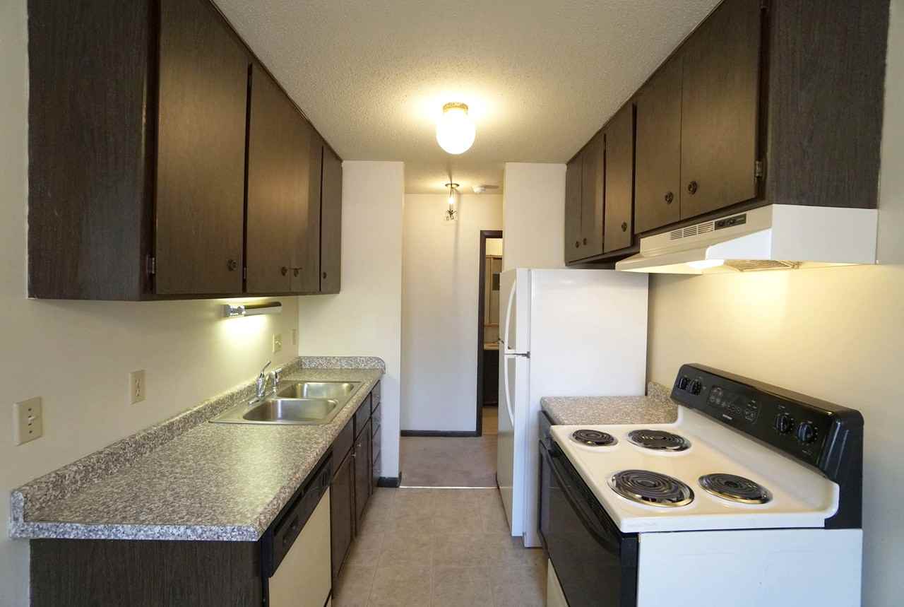 Old Hudson Place - Photo 2 of 39