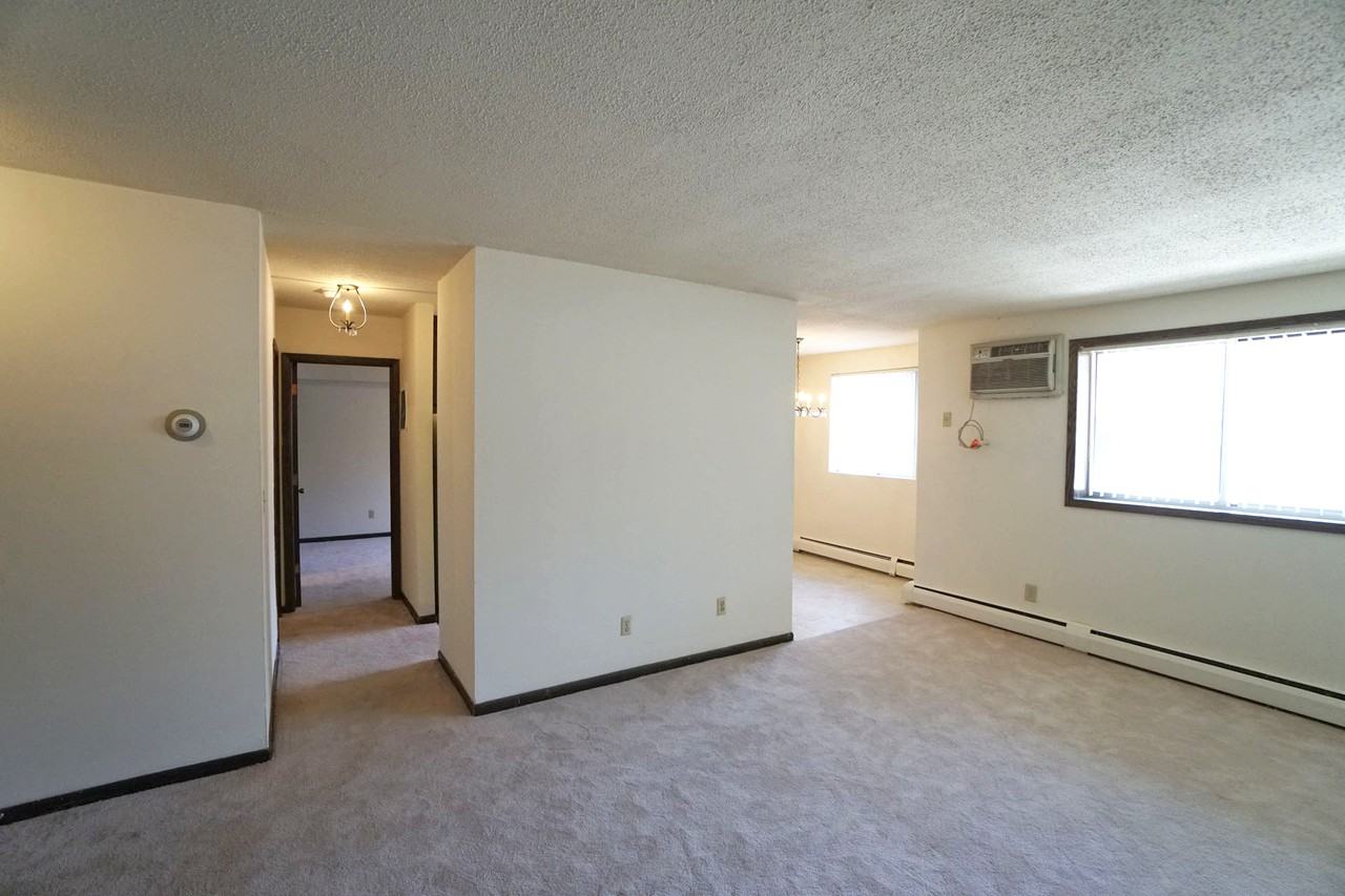 Old Hudson Place - Photo 7 of 39