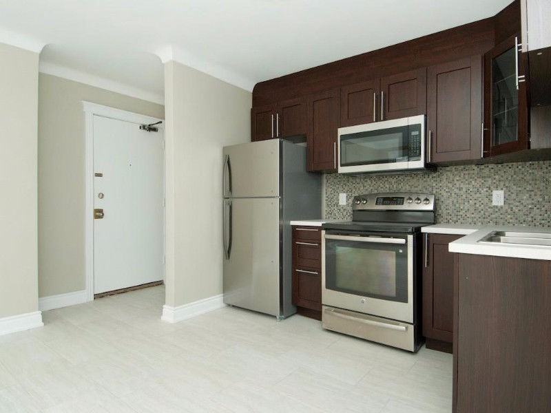 348 Lacasse Avenue - Photo 2 of 9