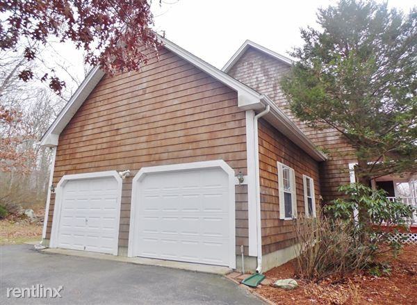 12 Berry Hill Ln - Photo 3 of 10