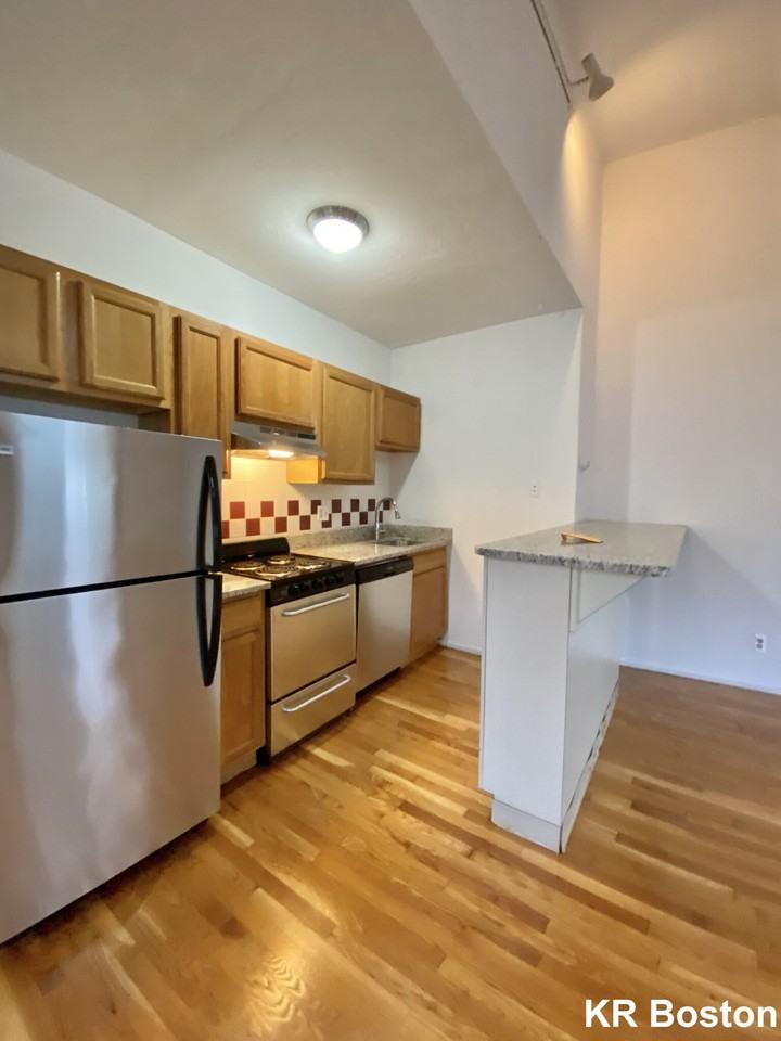 12 Shepard Street - Photo 2 of 12