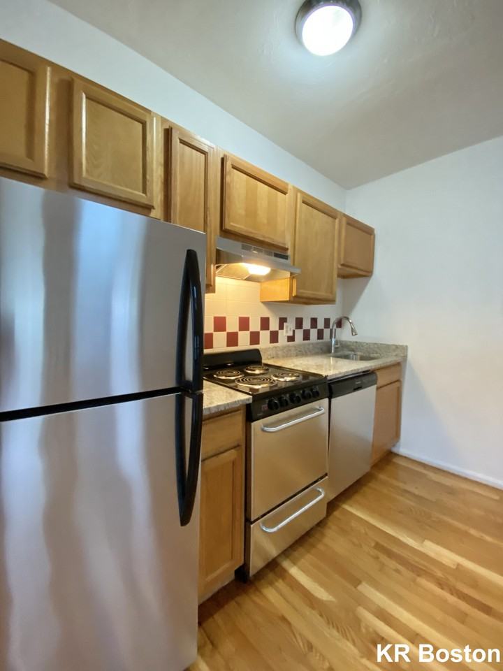 12 Shepard Street - Photo 3 of 12