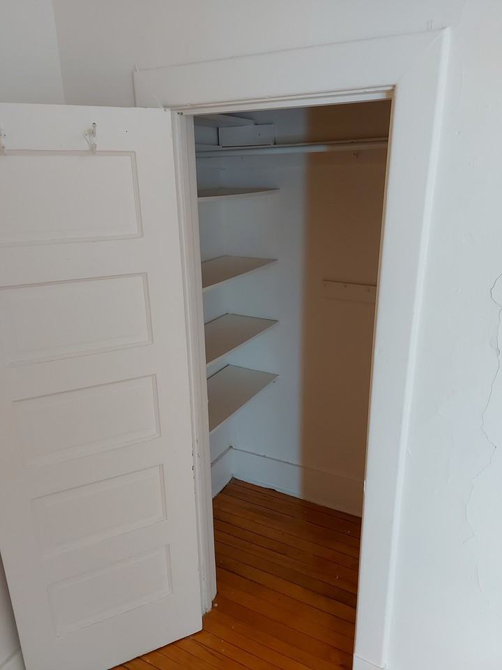 92 Blackburn Avenue #7 - Photo 6 of 21