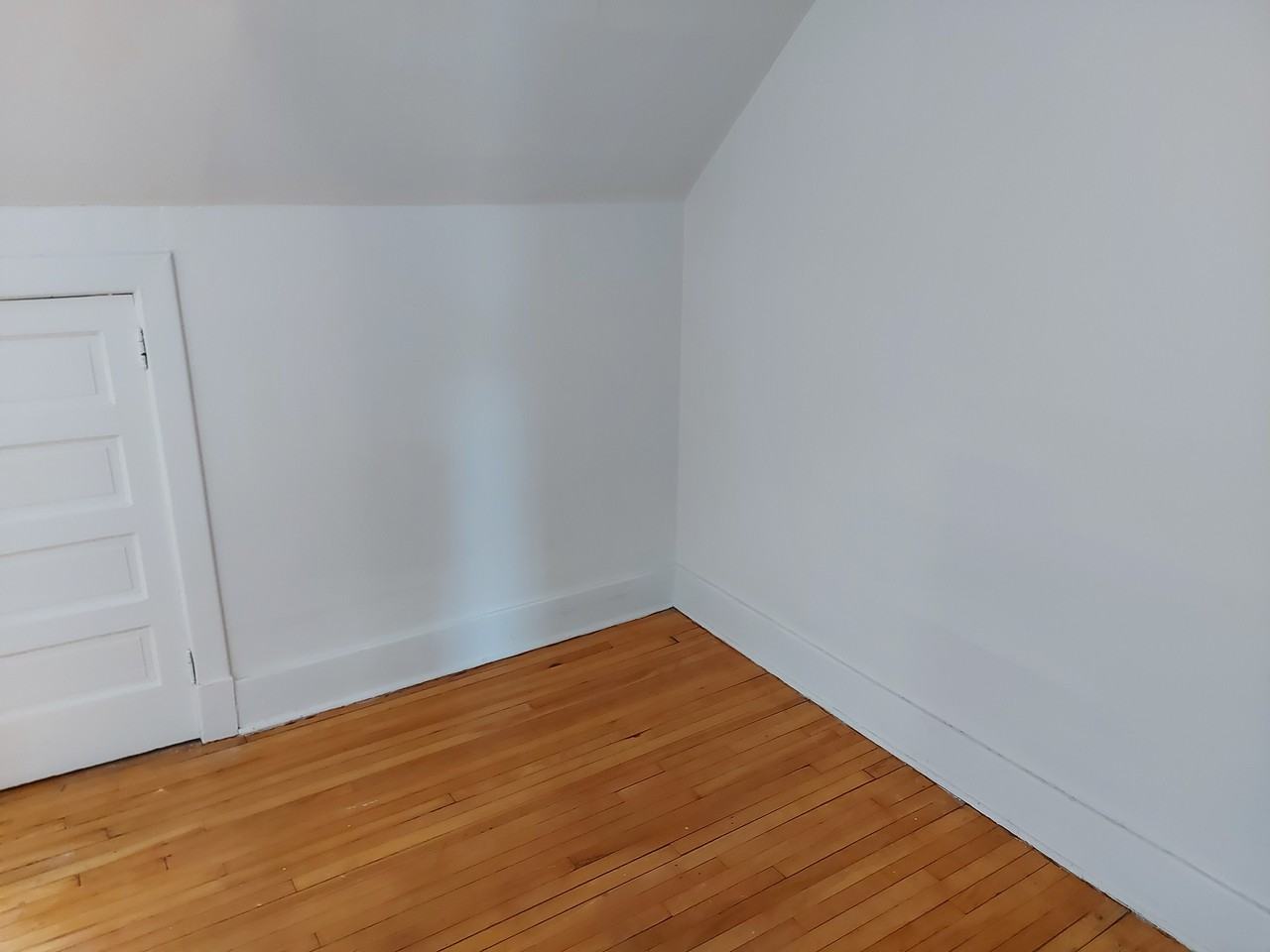 92 Blackburn Avenue #7 - Photo 7 of 21