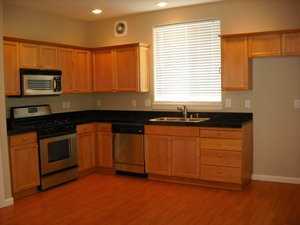4013 NE 89th Way - Photo 3 of 4