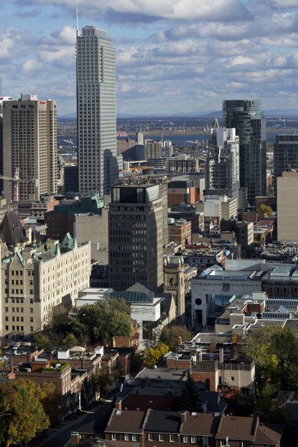 1400 Avenue des Pins Ouest #1306 - Photo 4 of 28