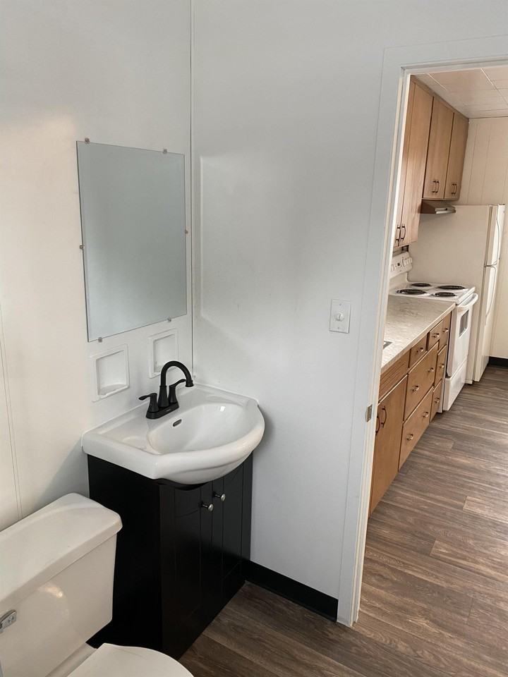 619 Lincolnway East - 6 - Photo 3 of 9