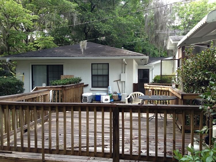 435 NW 25 St - Photo 2 of 2