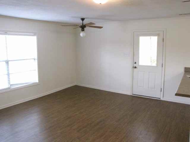 141 Loren Dr - Photo 2 of 10