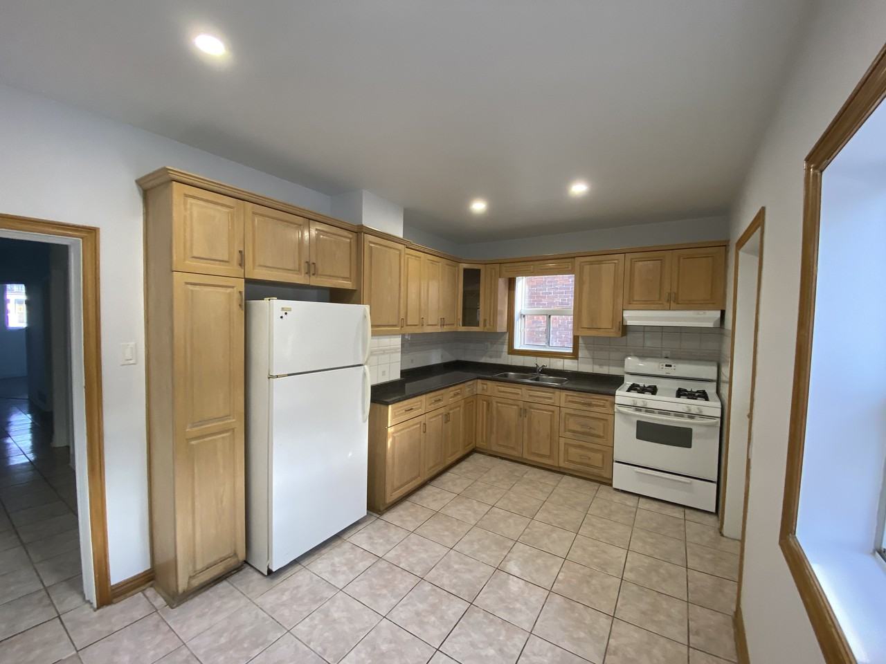 Ossington Ave & Davenport Rd