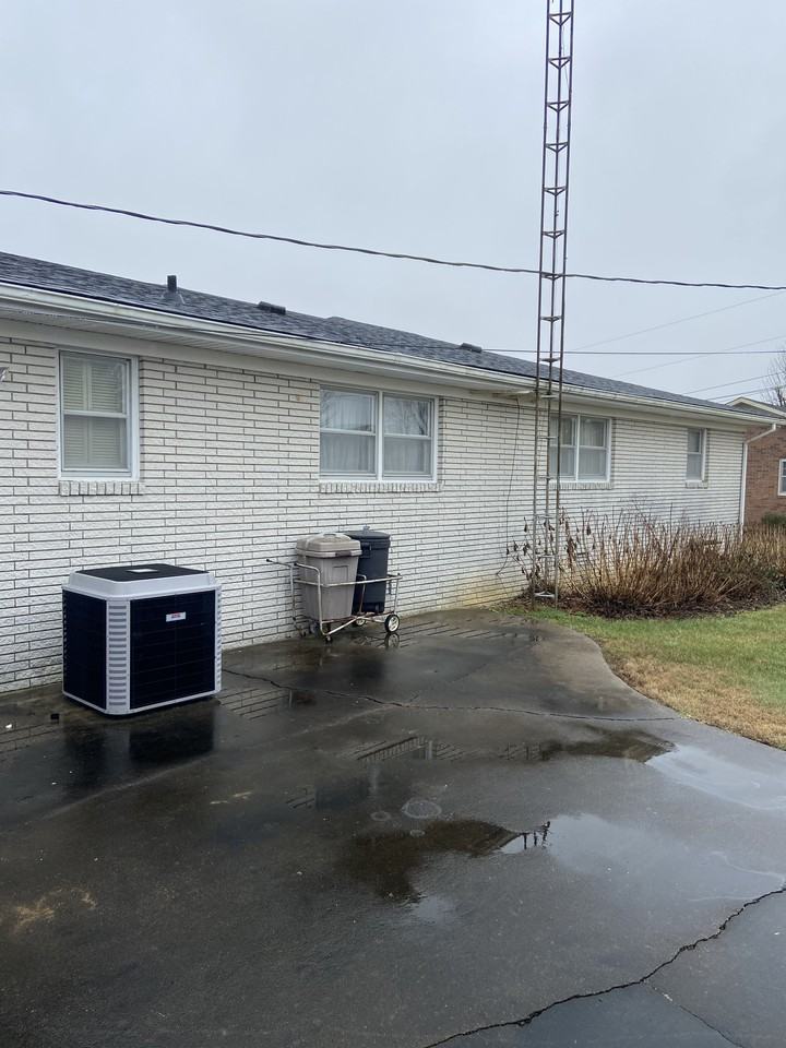 2349 Main St - Photo 3 of 17