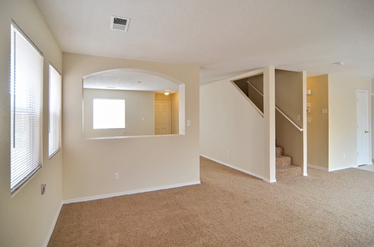8509 Llano Vista Ave SW - Photo 2 of 25