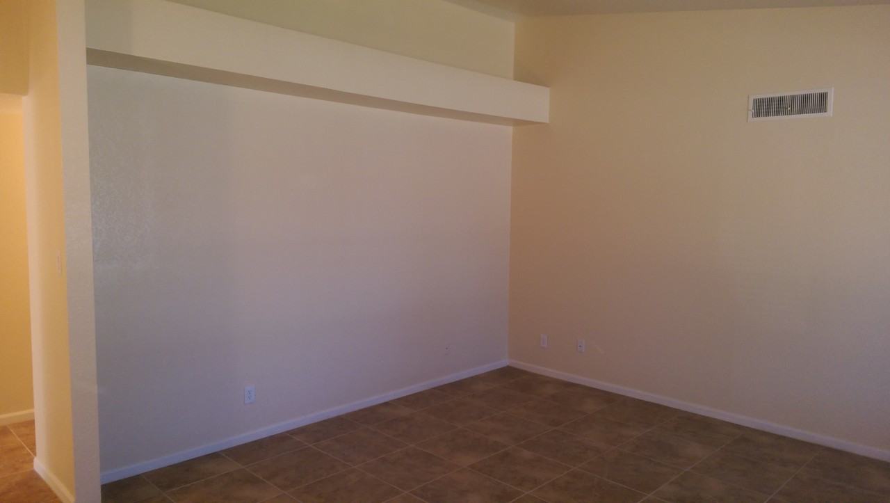 7454 S Juniper St - Photo 3 of 31