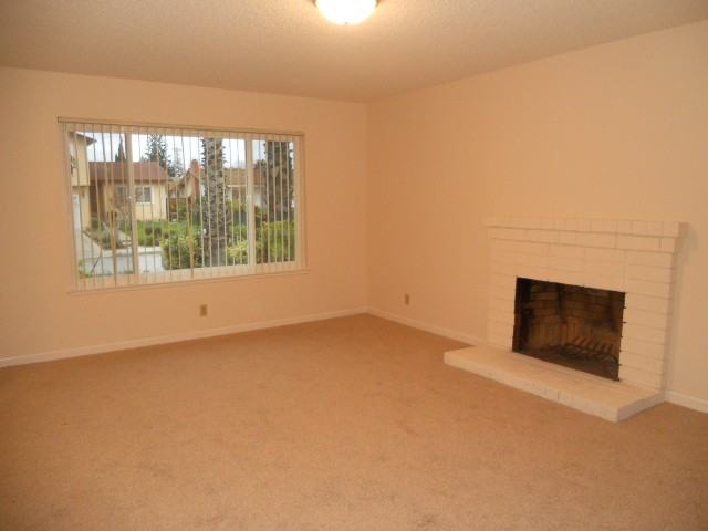 1105 Woodminster Dr - Photo 2 of 7