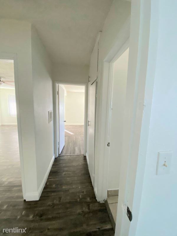 4238 4238 S Grand Avenue 4 - Photo 3 of 10