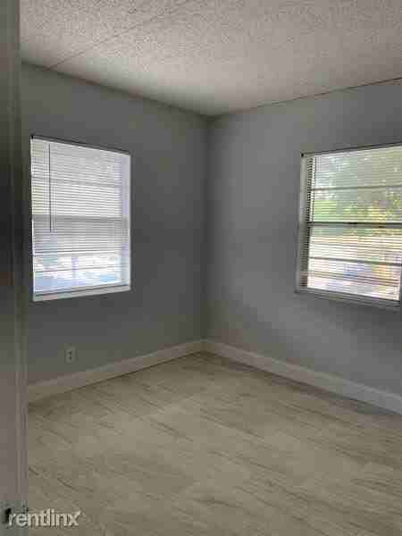 608 58th St - Photo 3 of 8