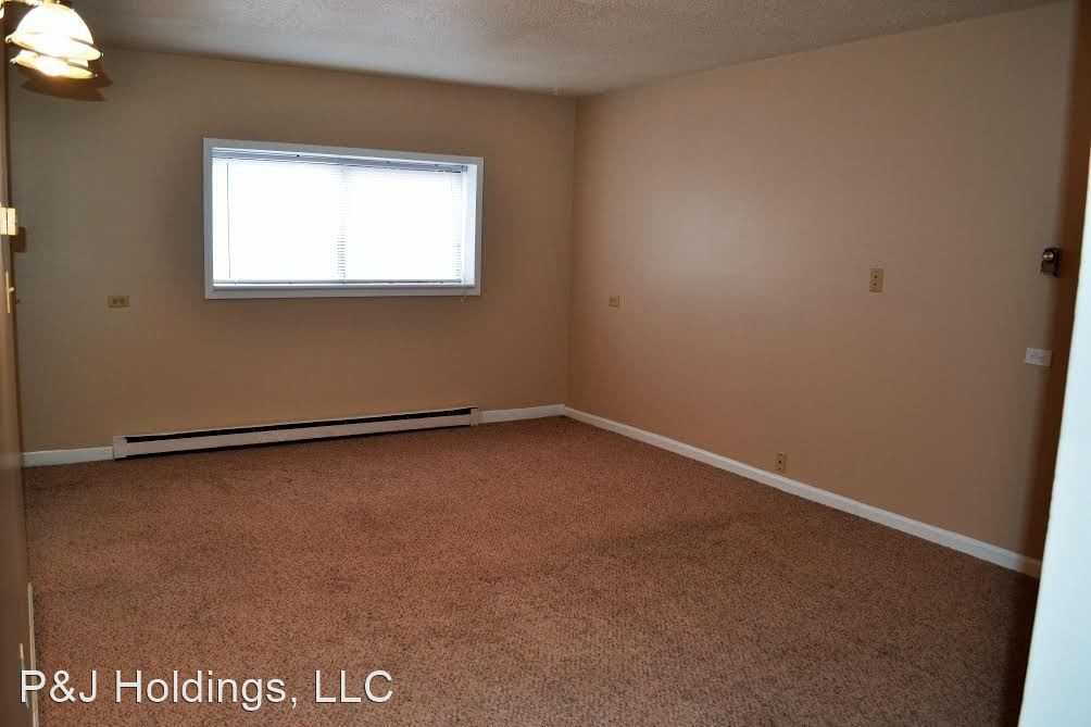 404 4th St. - Photo 2 of 3