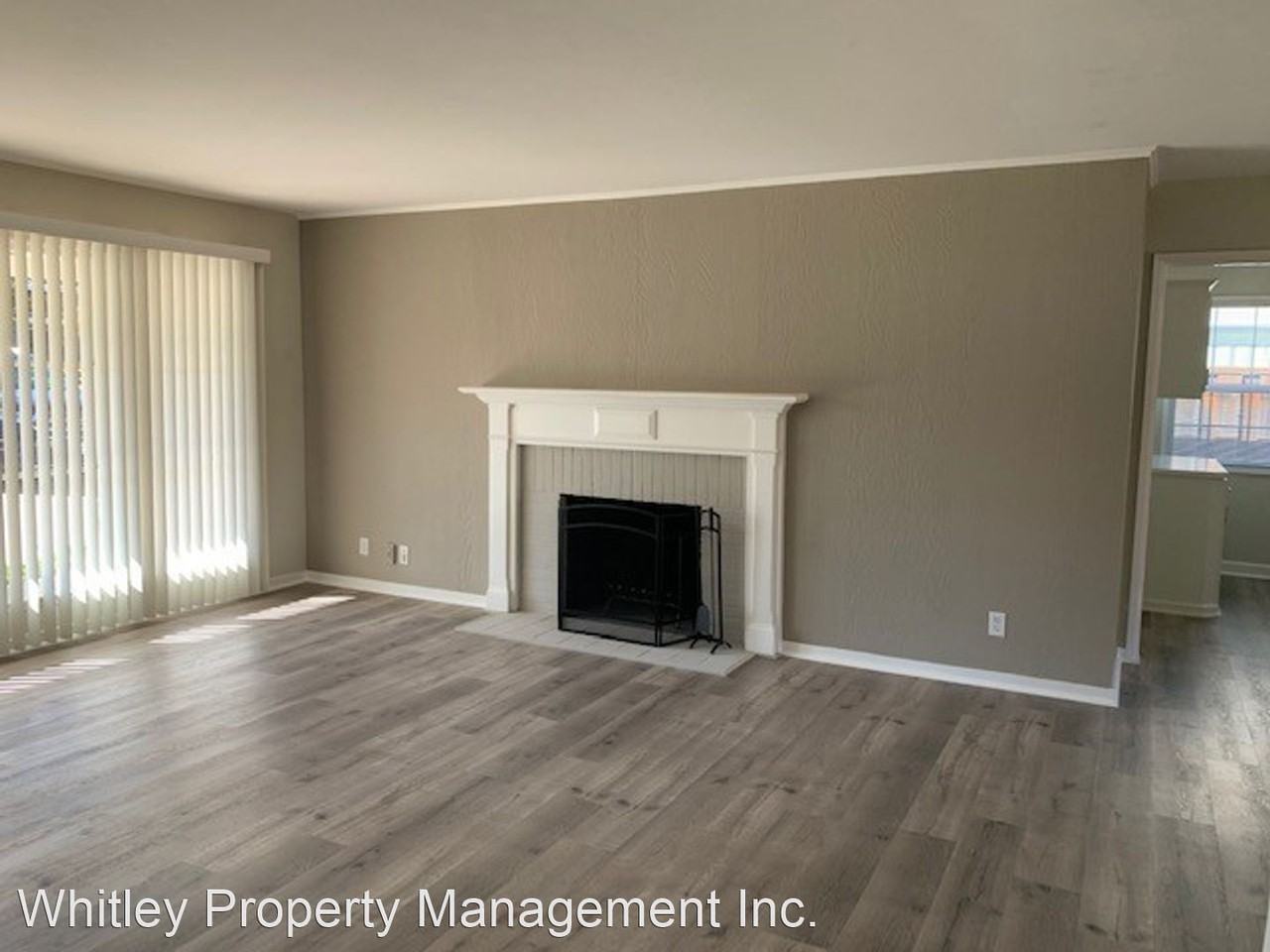 4073 Middlefield Rd - Photo 3 of 12