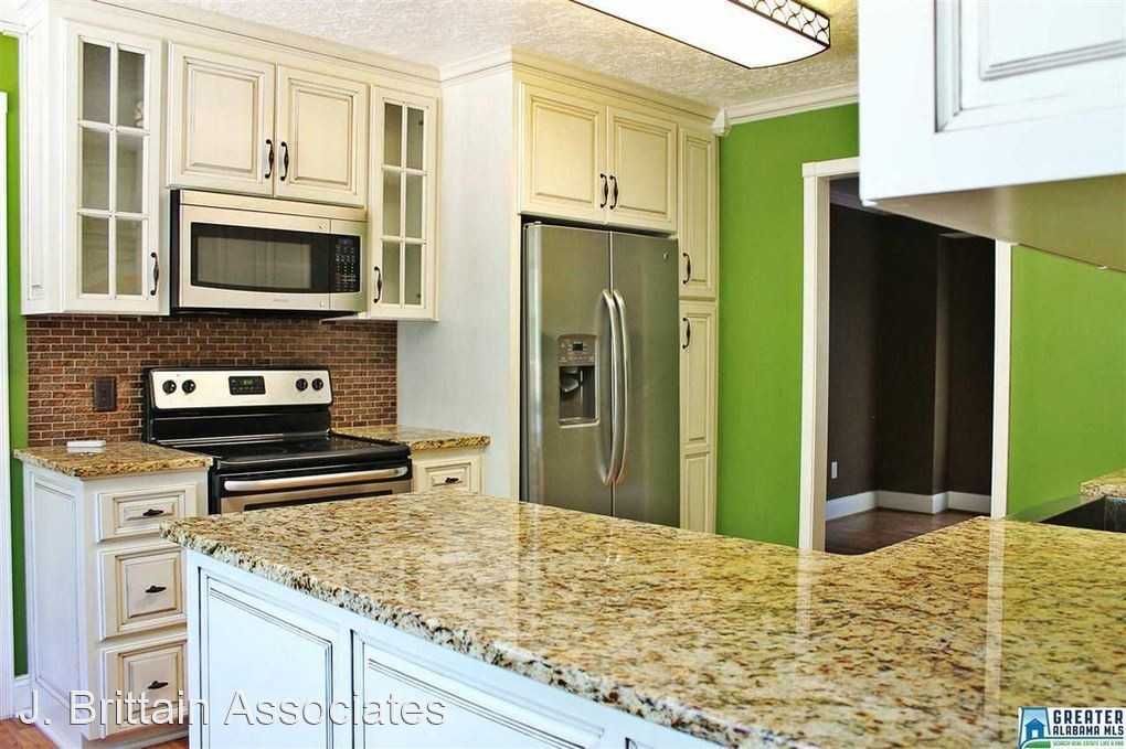 2208 Westwood Dr - Photo 3 of 17