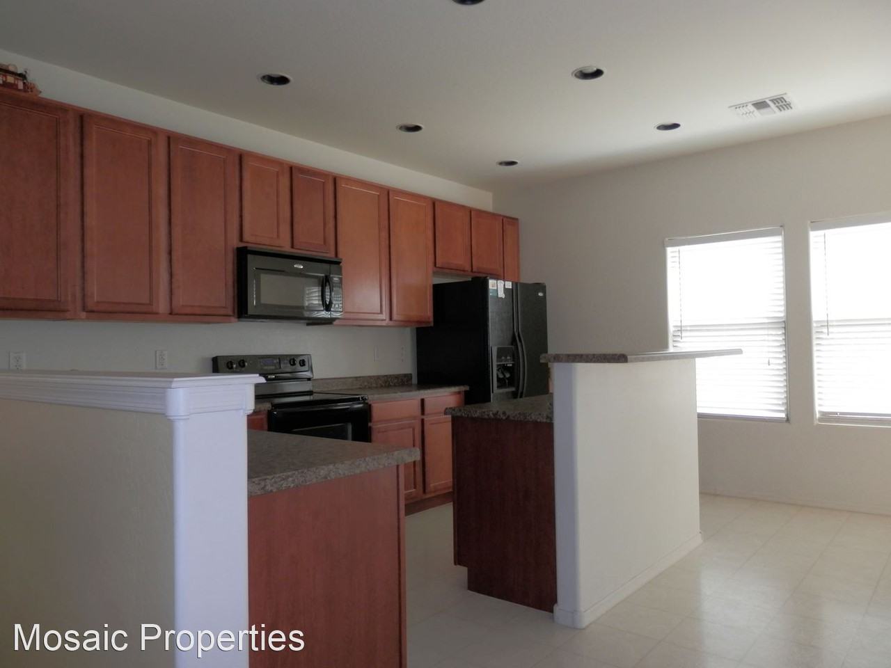 1139 E Vermont Dr - Photo 2 of 21