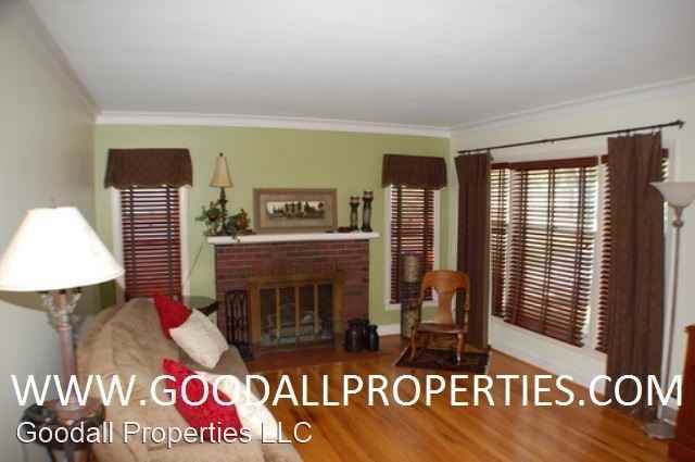 2833 38th St - Photo 2 of 10