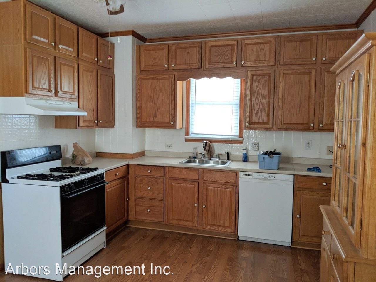 123 Patterson St - Photo 3 of 12