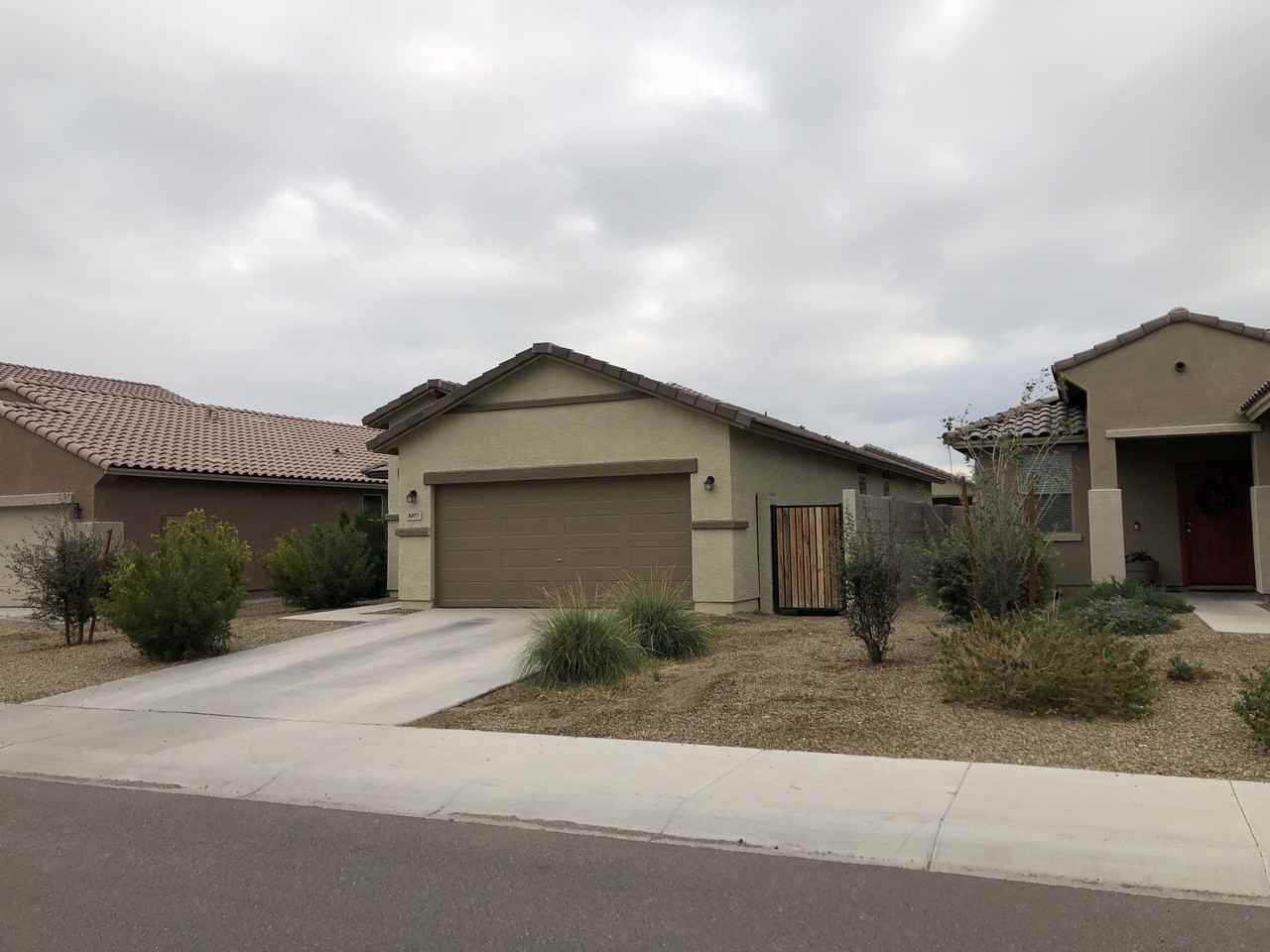 8457 N 61st Ln - Photo 4 of 26