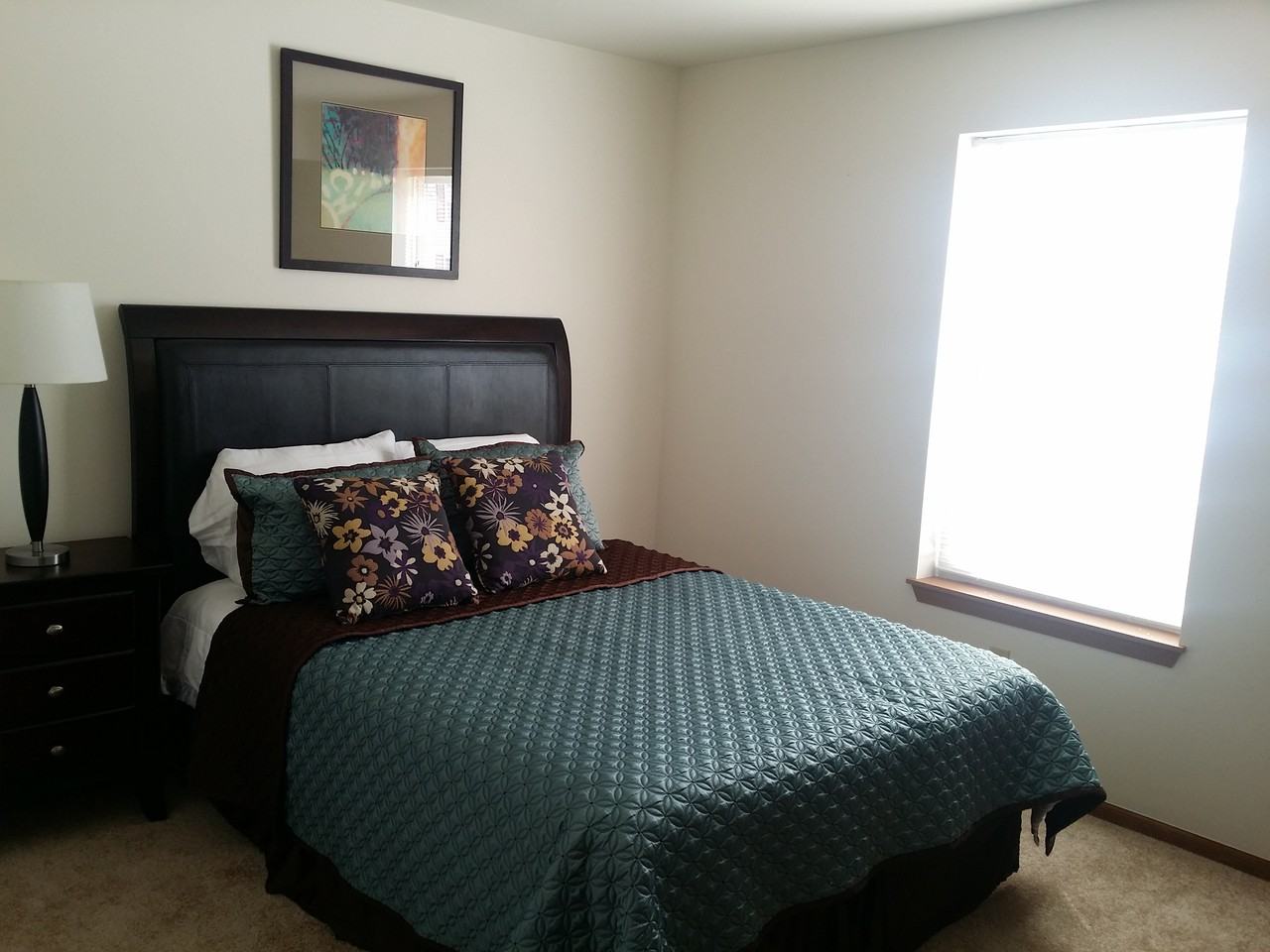 Riverside Glen Apartments - Photo 3 of 13