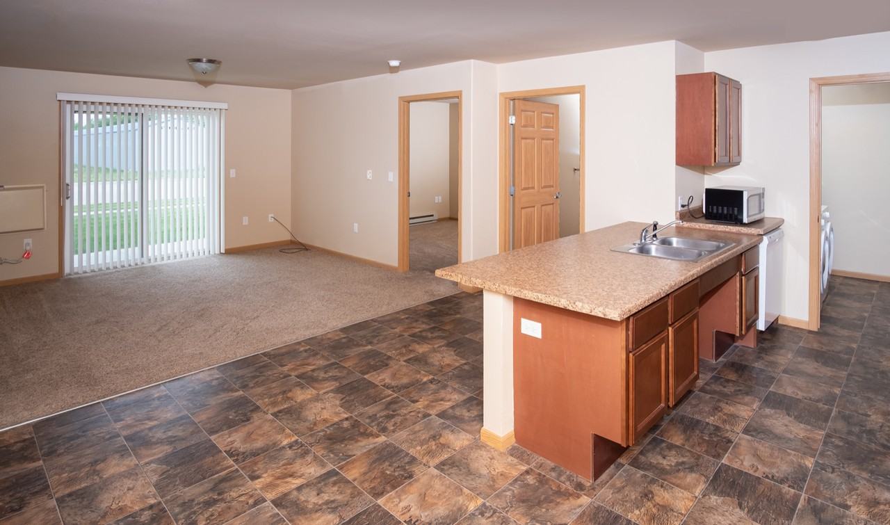 Stanley Apartments - Photo 4 of 32