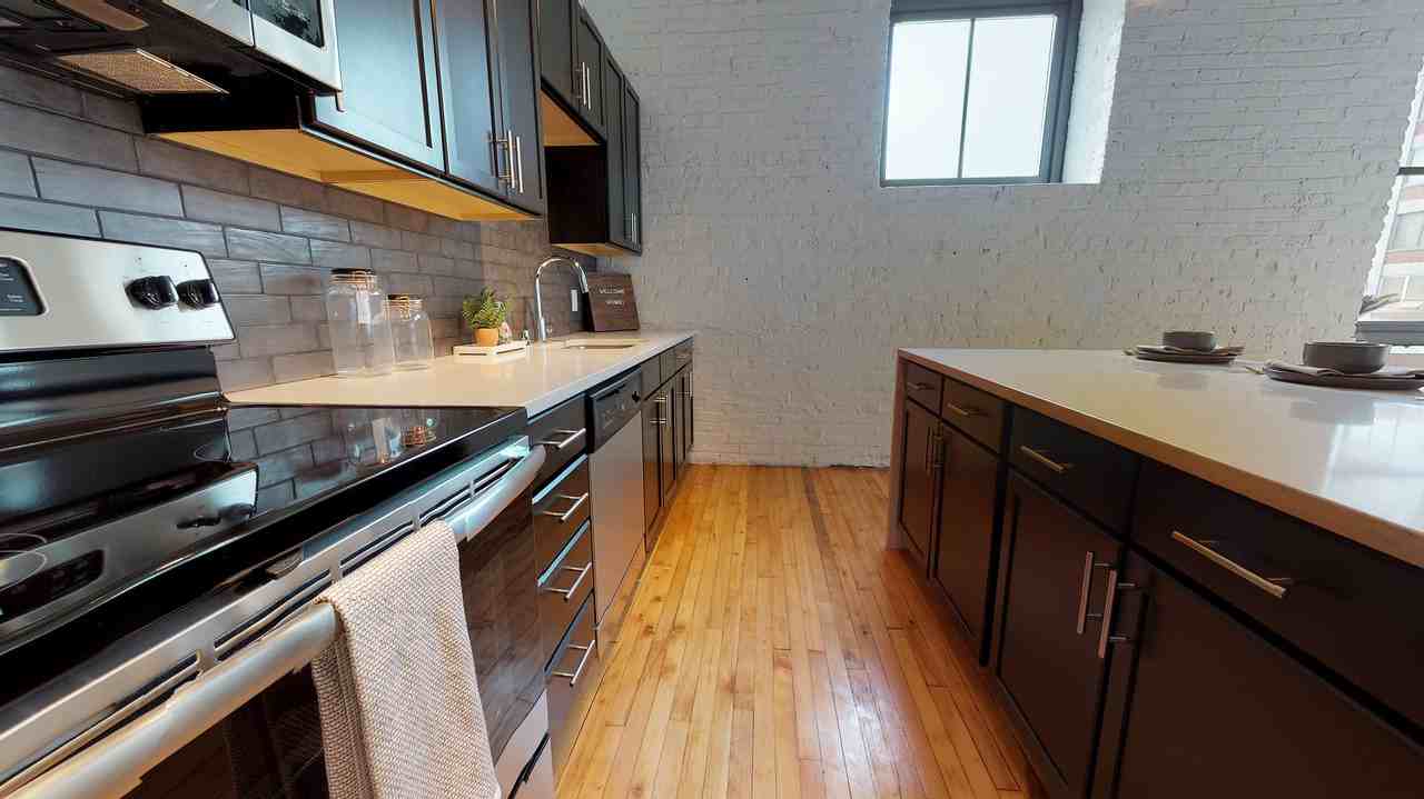 Maxwell Lofts - Photo 5 of 45