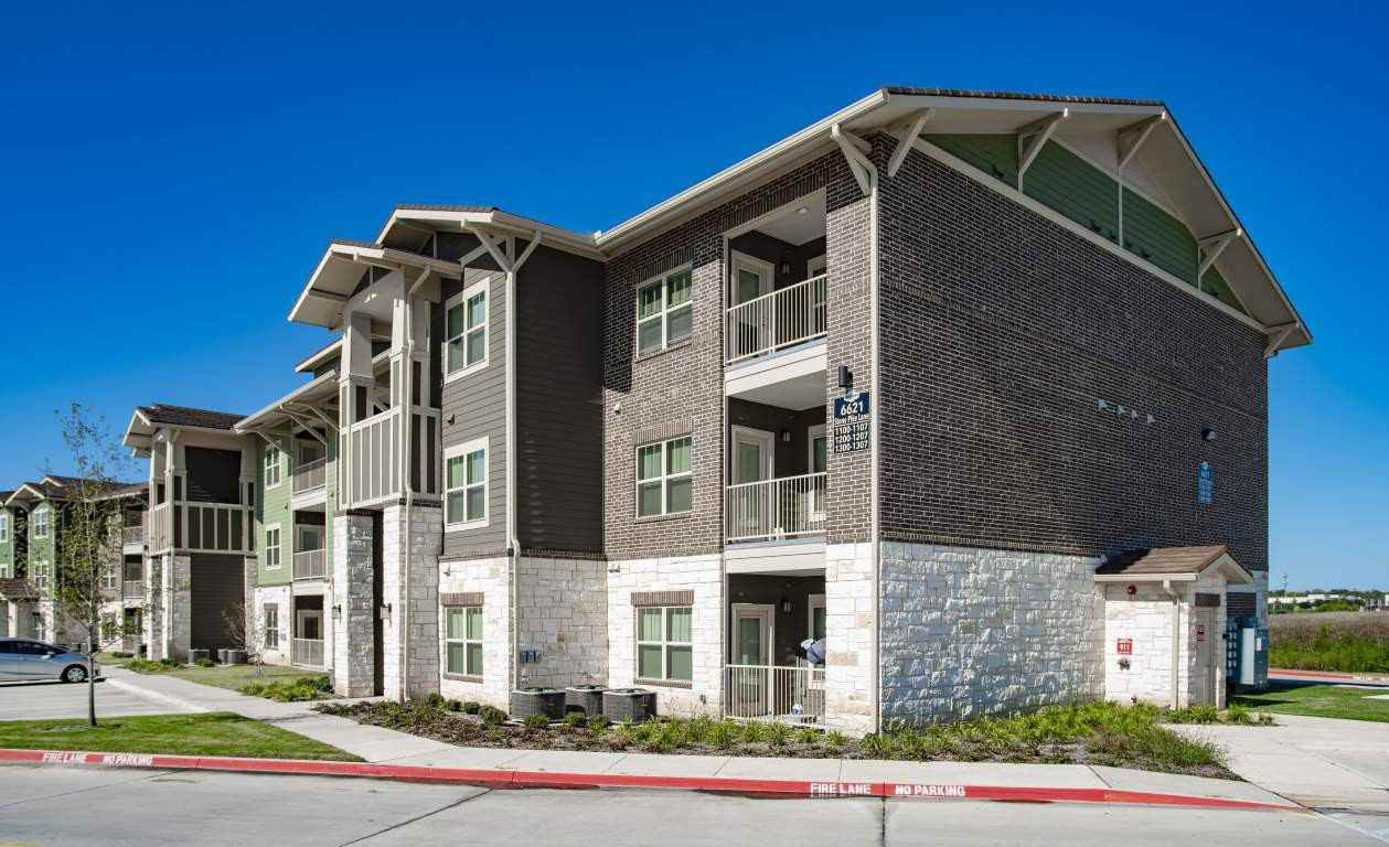 Reserve At Quebec Apartments 6655 Calgary Ln, Fort Worth, TX 76135