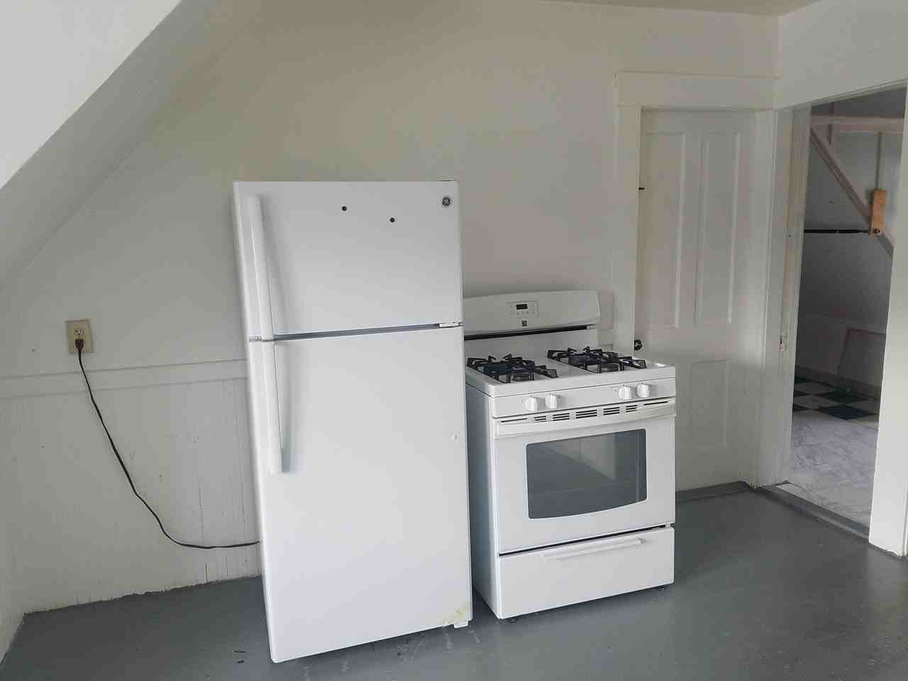 17 Granger Street #3rd Floor - Photo 2 of 13