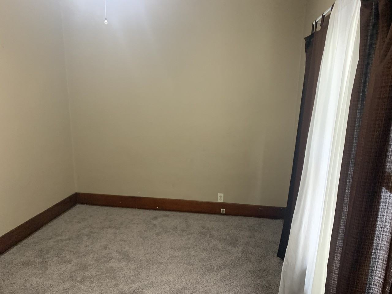 2425 12th Street - Photo 2 of 30