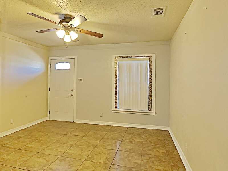 3540 Kellis St - Photo 2 of 12