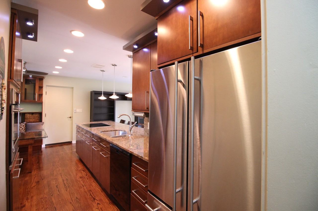 163 N Richard Ave - Photo 3 of 19