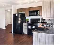 30 Meadowglen Place #$512