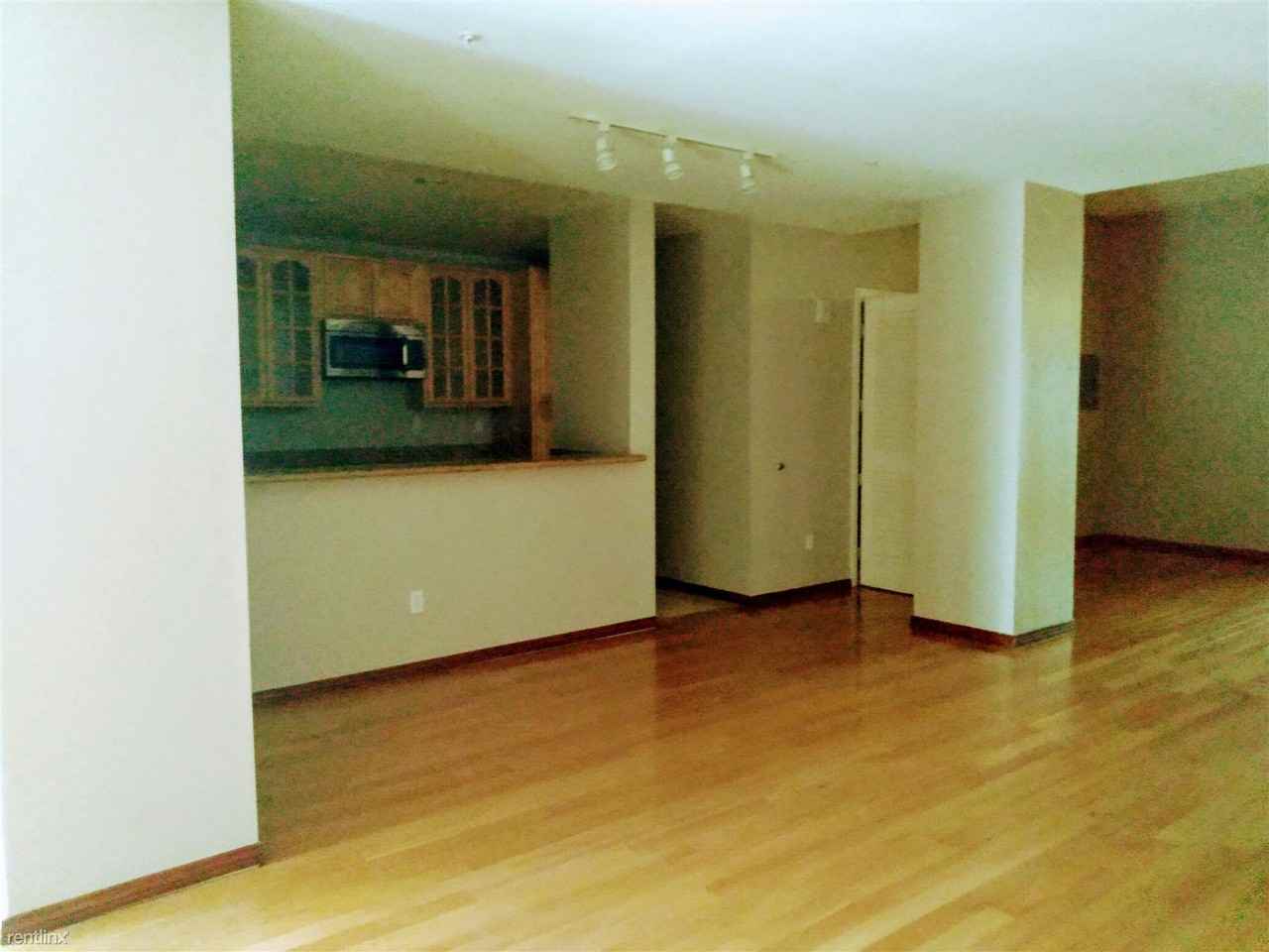 The Spring Arcade - Photo 3 of 28