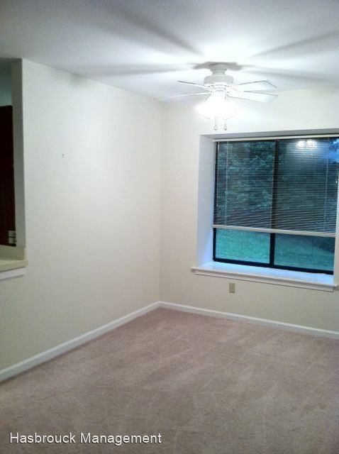 200 Alpine Ct - Photo 3 of 6