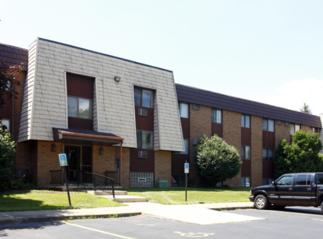 Newton Village Apartments - Photo 5 of 26