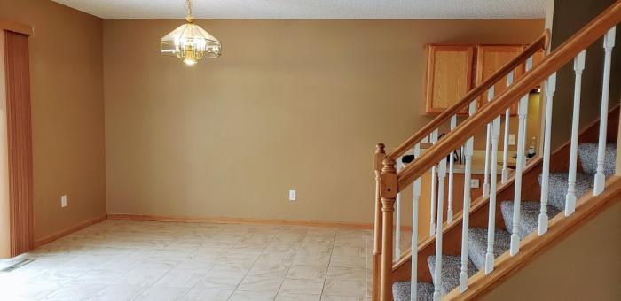 2547 Yellowstone Dr - Photo 3 of 24