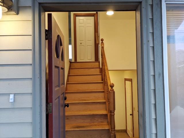 708 Sw Bay St - Photo 3 of 22