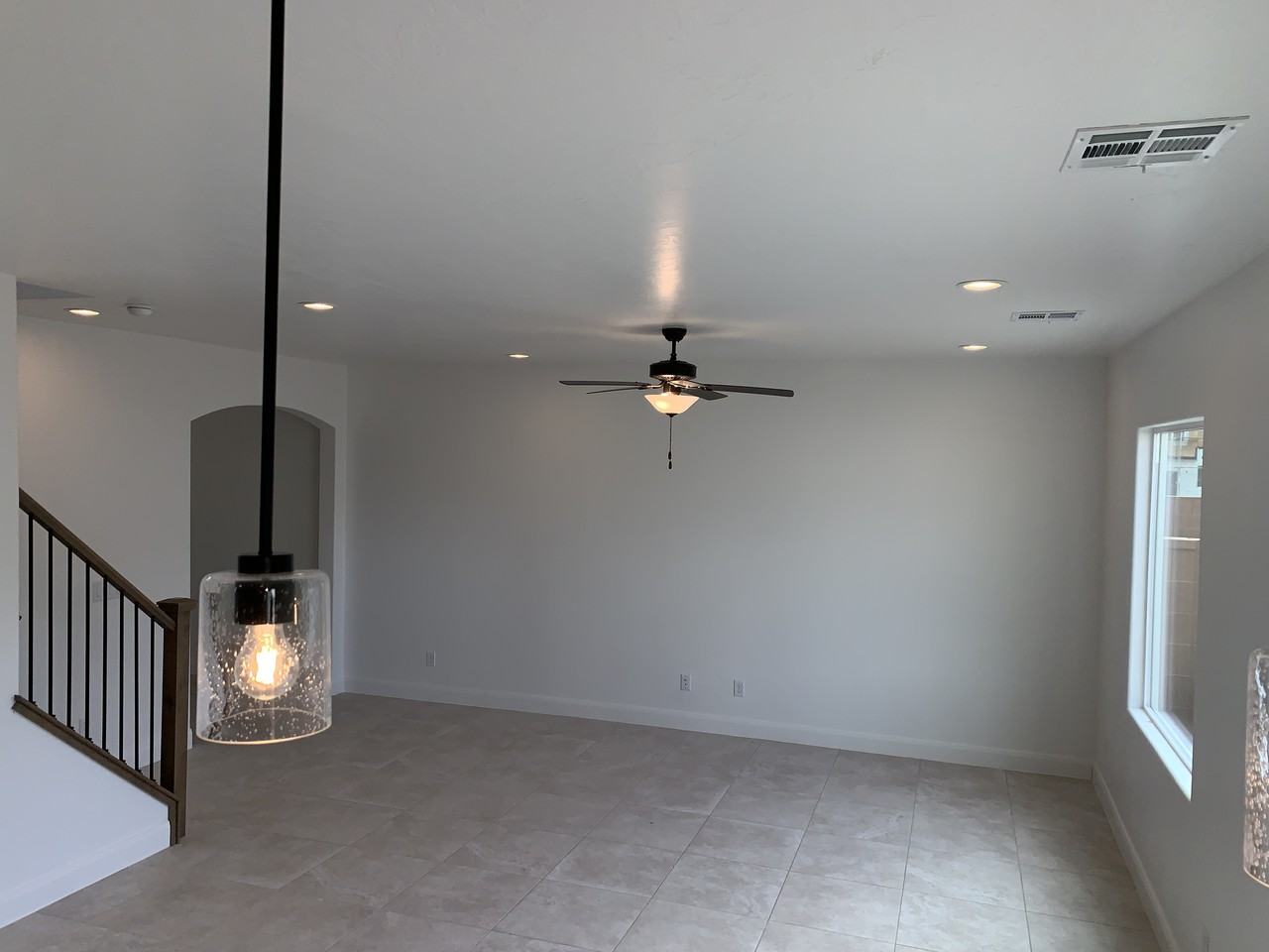 2477 Wn - Photo 3 of 20