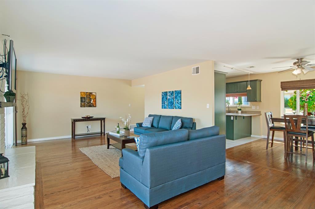 5385 Brockbank Pl - Photo 3 of 17