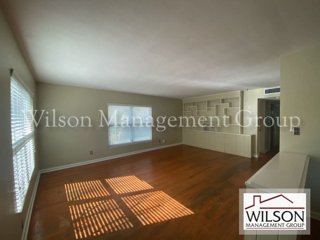 3201 Pickfair St - Photo 3 of 33