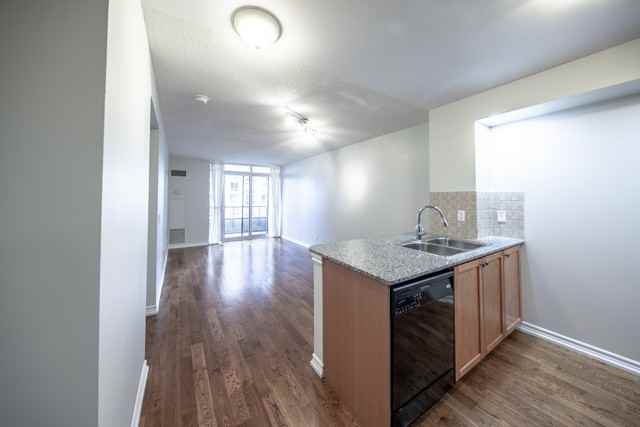 5233 Dundas St W - Photo 3 of 14