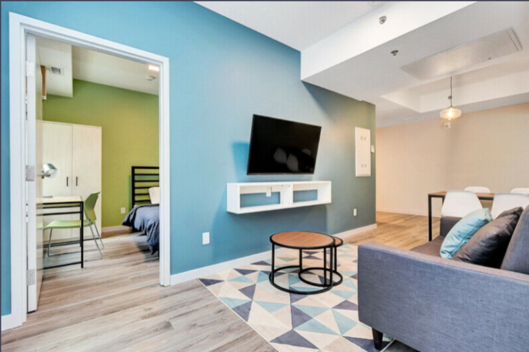 Carre 417 - Photo 2 of 13