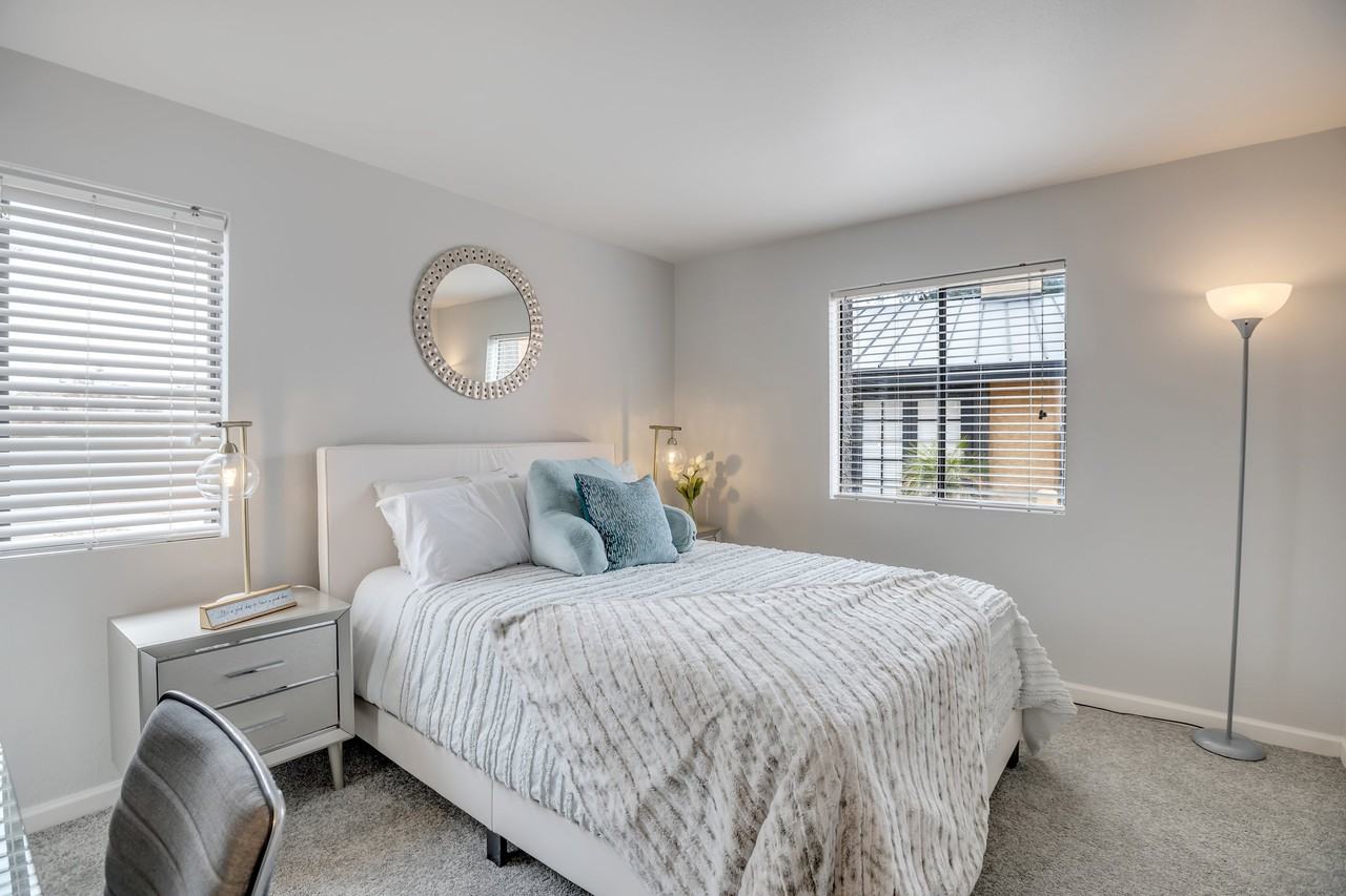 Onnix Apartments - Photo 6 of 32